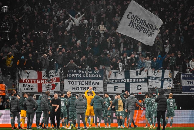 Tottenham Hotspur - Top 10 câu lạc bộ giàu nhất nước Anh 2025